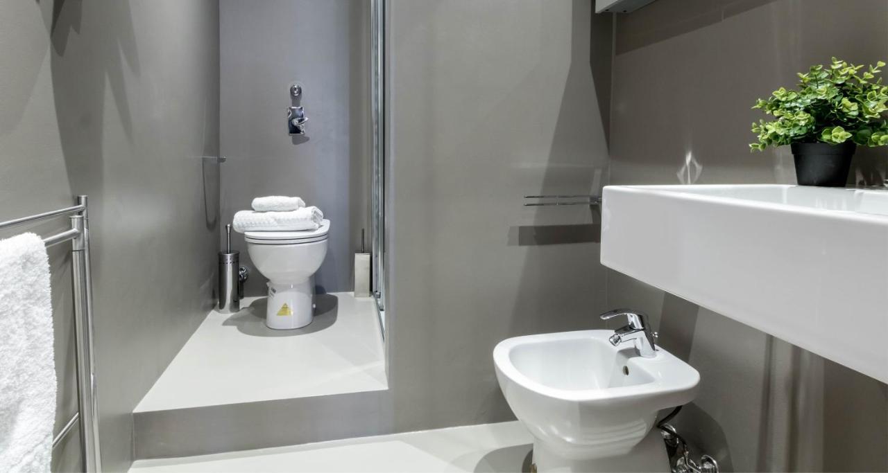 Joivy Spacious 1 Bedroom Apt Near S Agostino Metro ميلان المظهر الخارجي الصورة