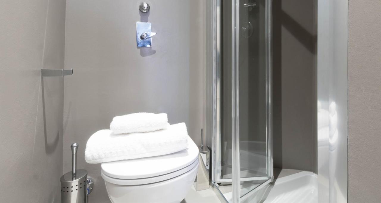 Joivy Spacious 1 Bedroom Apt Near S Agostino Metro ميلان المظهر الخارجي الصورة